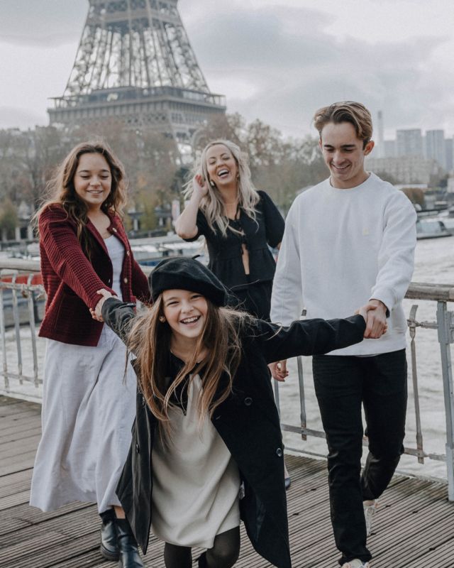 PPL-1-of-40 - Paris Photographer - Professional Photographer in Paris